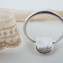 Load image into Gallery viewer, 1890's vintage French lace imprinted oval ring - Swallow Jewellery