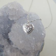 Load image into Gallery viewer, Vintage heart button imprinted necklace - Swallow Jewellery