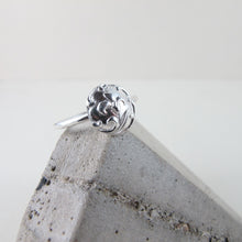 Load image into Gallery viewer, Vintage iris button imprinted ring - Swallow Jewellery