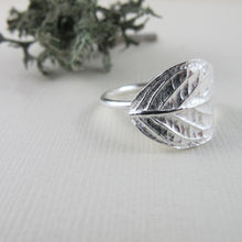 Load image into Gallery viewer, Hydrangea leaf imprinted ring from Victoria, BC - Swallow Jewellery