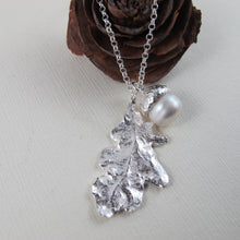 Load image into Gallery viewer, Oak leaf and acorn necklace from Victoria, BC - Swallow Jewellery