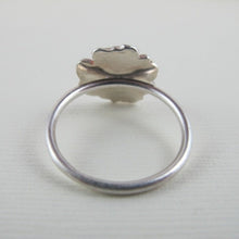 Load image into Gallery viewer, Daisy flower imprinted ring from Victoria, BC - Swallow Jewellery