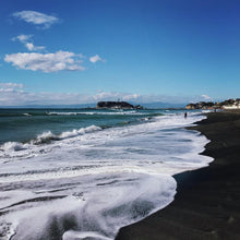 Load image into Gallery viewer, Moon snail shell imprinted earring studs - Swallow Jewellery