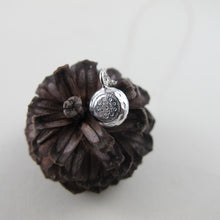 Load image into Gallery viewer, 1920&#39;s vintage button imprinted necklace - Swallow Jewellery